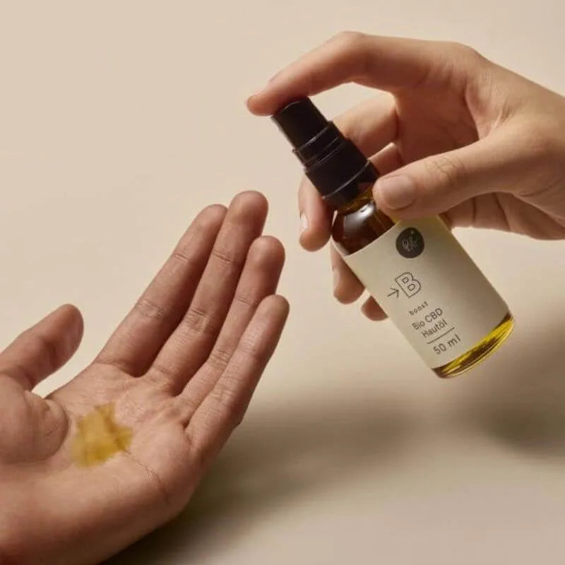 Bio CBD Hautöl mit Hanf Anwendung