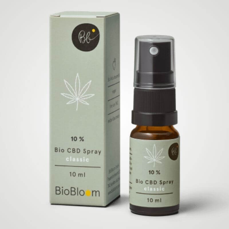 Bio CBD Spray Classic 10% von BioBloom mit Verpackung und 10ml Sprühflasche