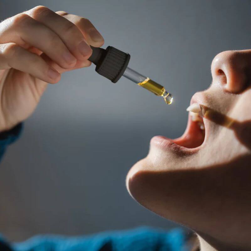 CBD Öl Anwendung Oral bei Sonnenschein