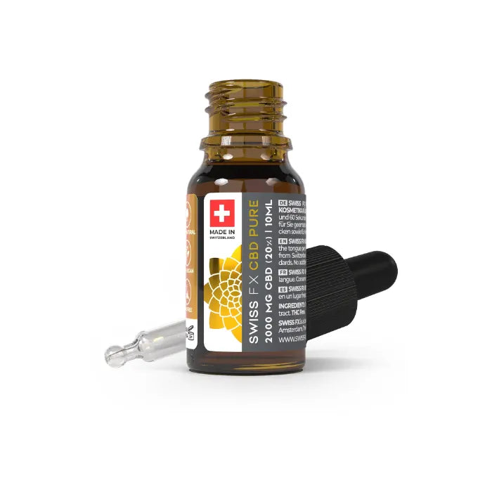 Swiss FX CBD Pure Öl 20% mit 2.000 mg CBD, offene 10-ml-Braunglasflasche mit Etikett und abgelegter Pipette